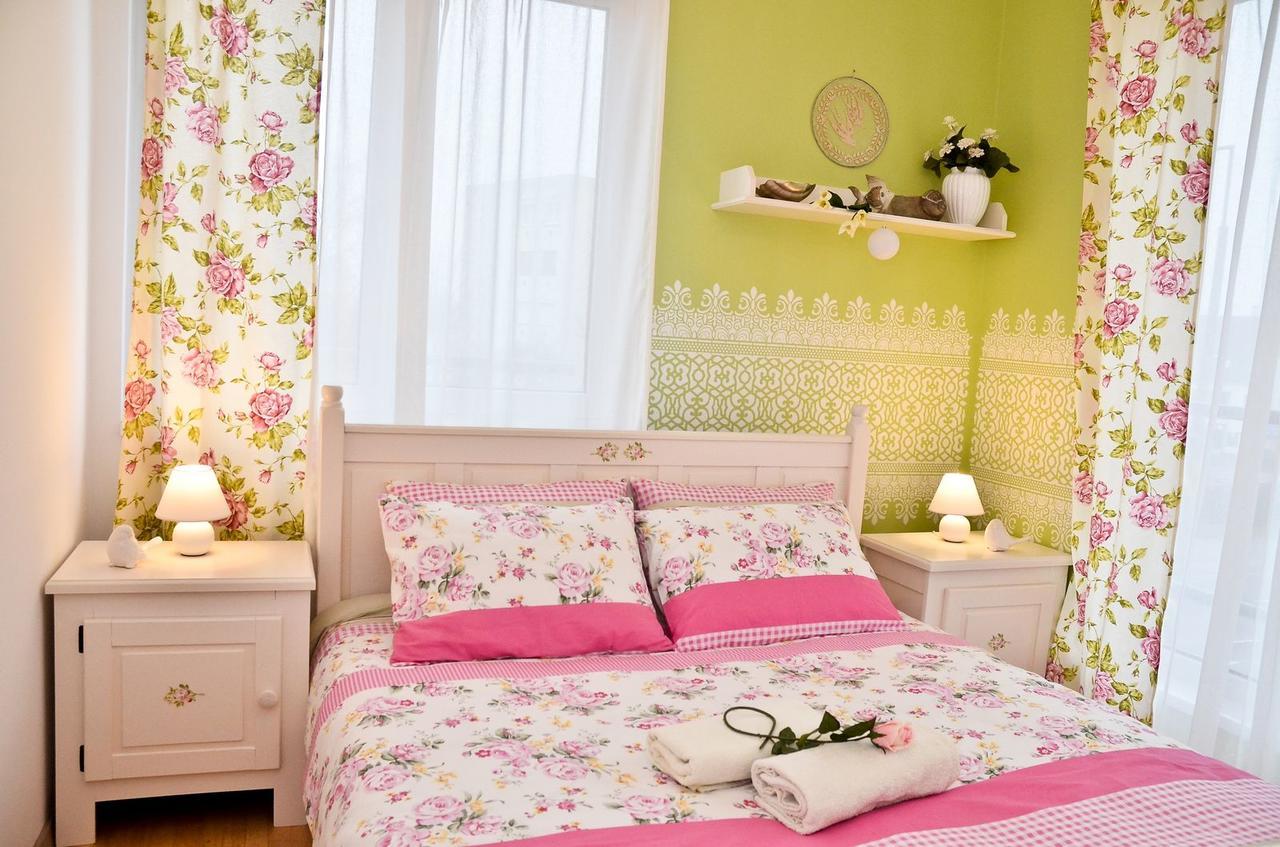 Apartment Romantic
